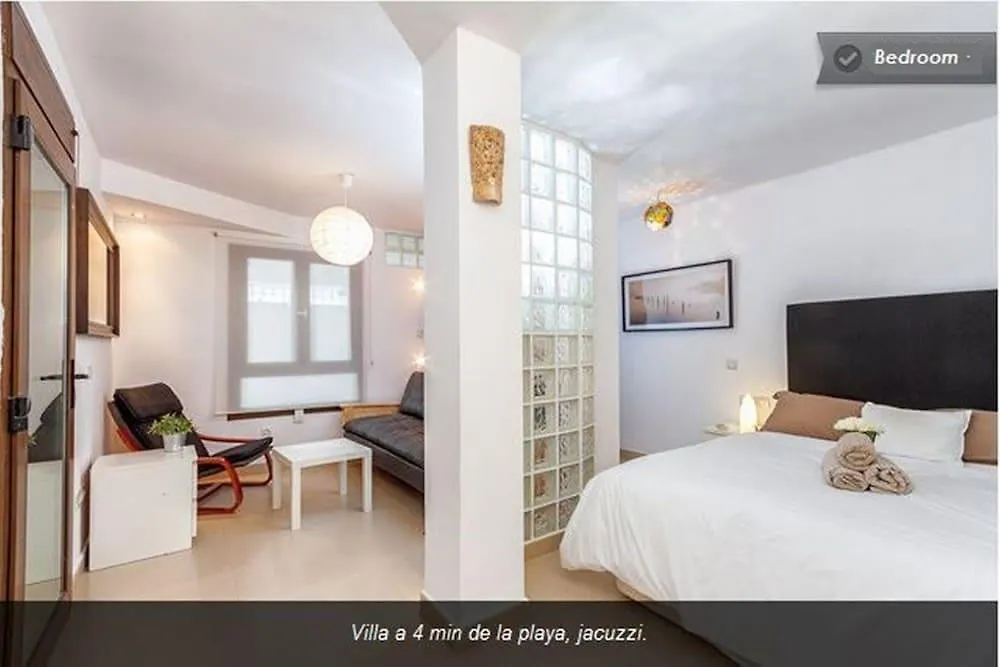 Waterfront Villa Saudiトレモリノス スペイン